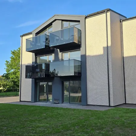 Sea Spray Sermiescio 28 * פלאנגה