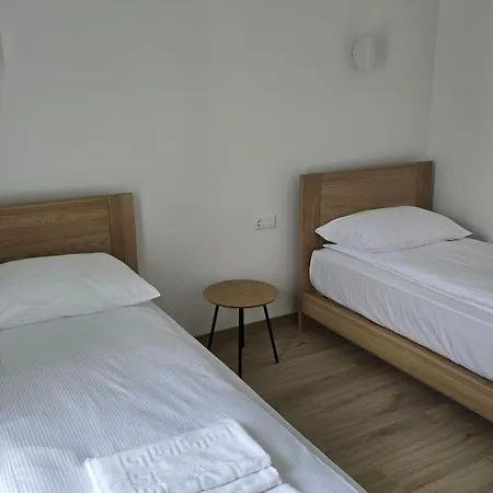 Sea Spray Sermiescio 28 פלאנגה