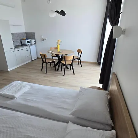 Sea Spray Sermiescio 28