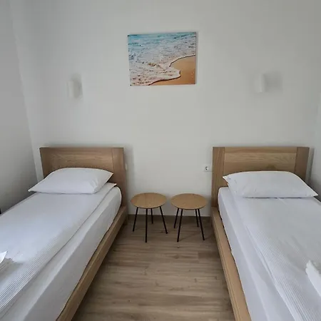 Appartement Sea Spray Sermiescio 28 *