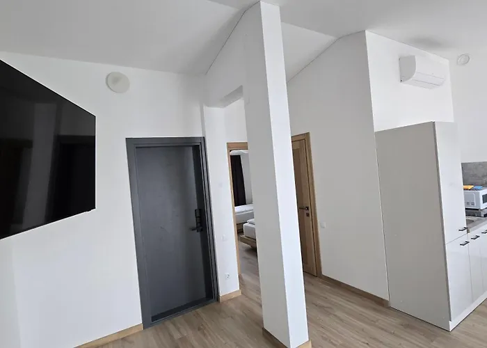 شقة Sea Spray Sermiescio 28